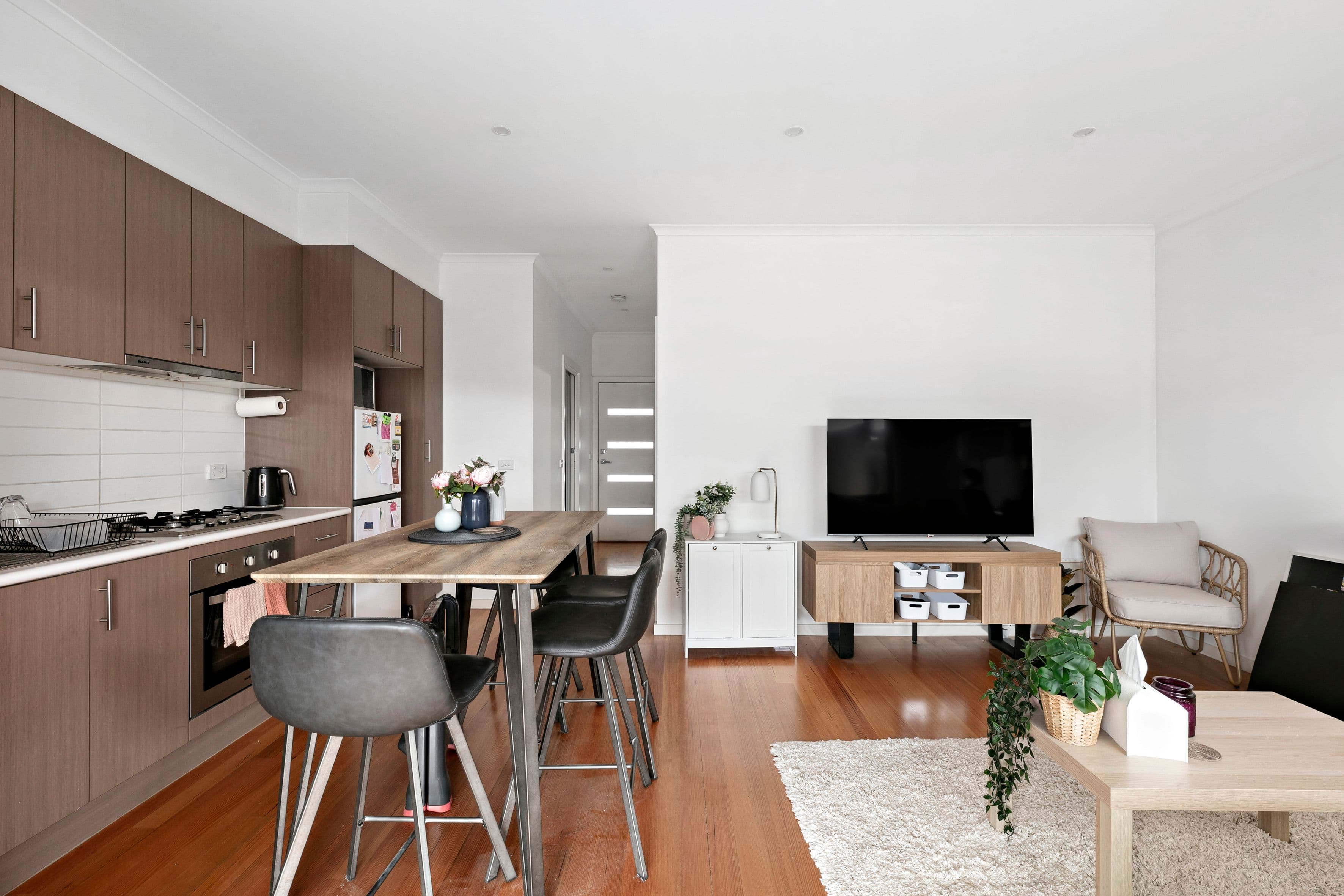 38 Hughes Parade, Reservoir VIC 3073, Reservoir - Thumbnail 2