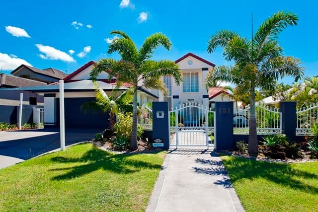 151 Santa Cruz Boulevard, CLEAR ISLAND WATERS QLD 4226, Clear Island Waters - Thumbnail 2