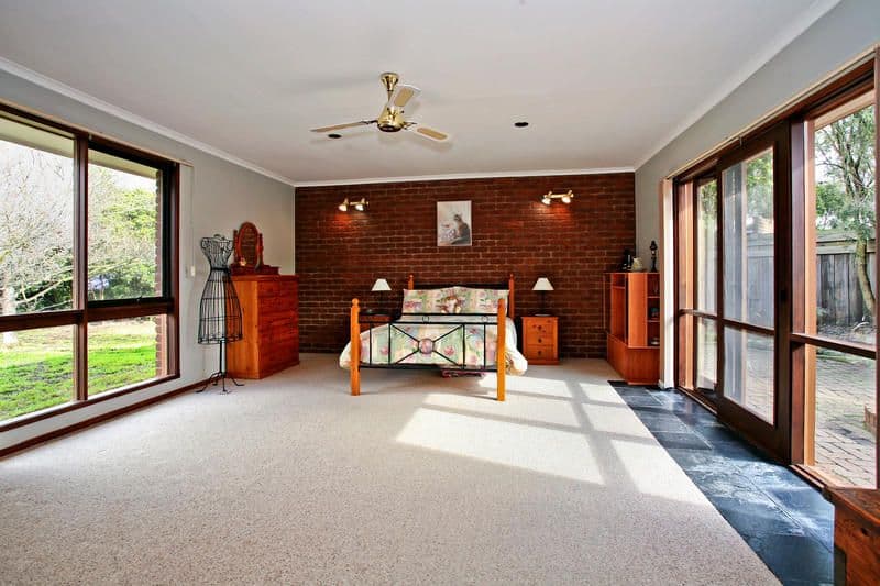 31 Springhurst Crescent, GROVEDALE VIC 3216, Grovedale - Thumbnail 6