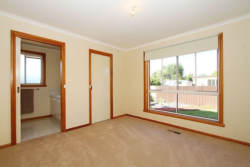22 Friendship Avenue, MILL PARK VIC 3082, Mill Park - Thumbnail 7