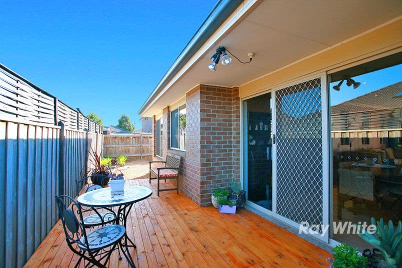 3 Dan Morgan Drive, CRANBOURNE EAST VIC 3977, Cranbourne East - Thumbnail 5