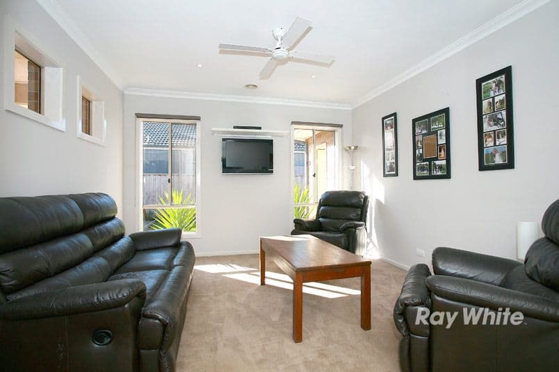 3 Dan Morgan Drive, CRANBOURNE EAST VIC 3977, Cranbourne East - Thumbnail 6