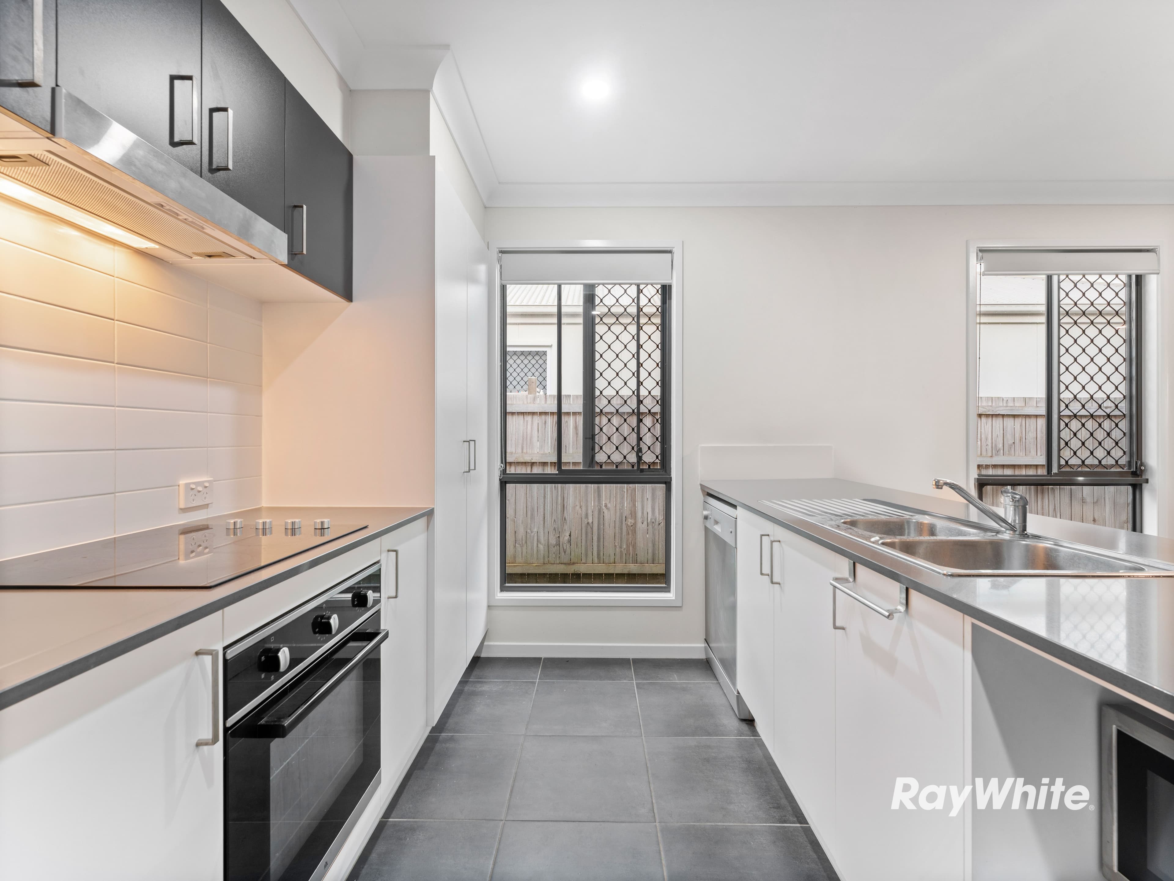 21 Beck Street, Park Ridge QLD 4125, Park Ridge - Thumbnail 2