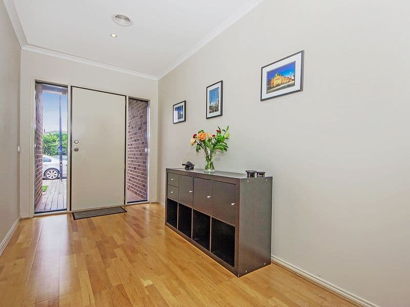 15 Tahlee Road, TARNEIT VIC 3029, Tarneit - Thumbnail 3