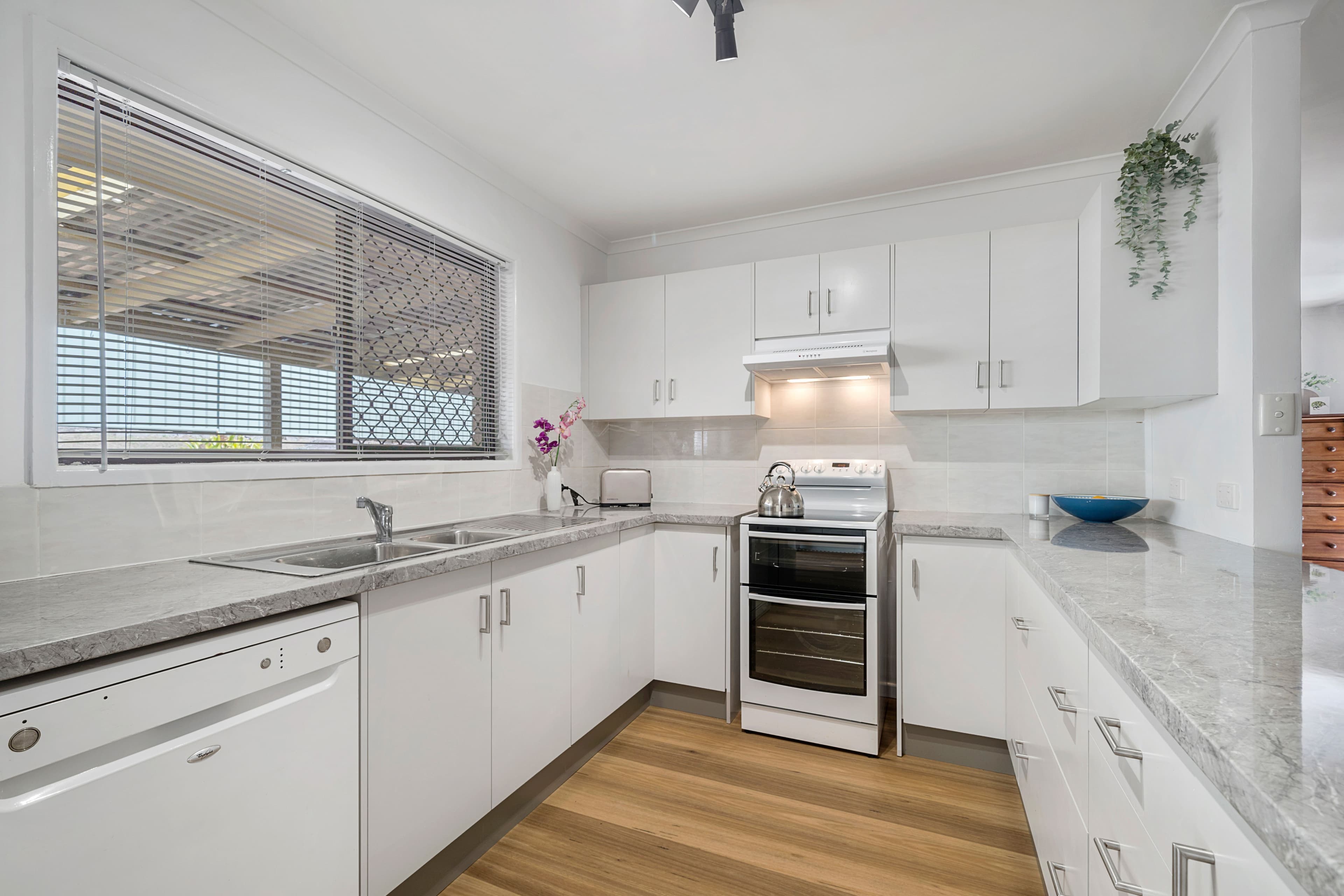 62 Jardine Drive, Springwood QLD 4127, Springwood - Thumbnail 4
