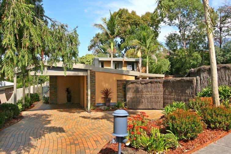 3 Sandhurst Court, WHEELERS HILL VIC 3150, Wheelers Hill - Image 1