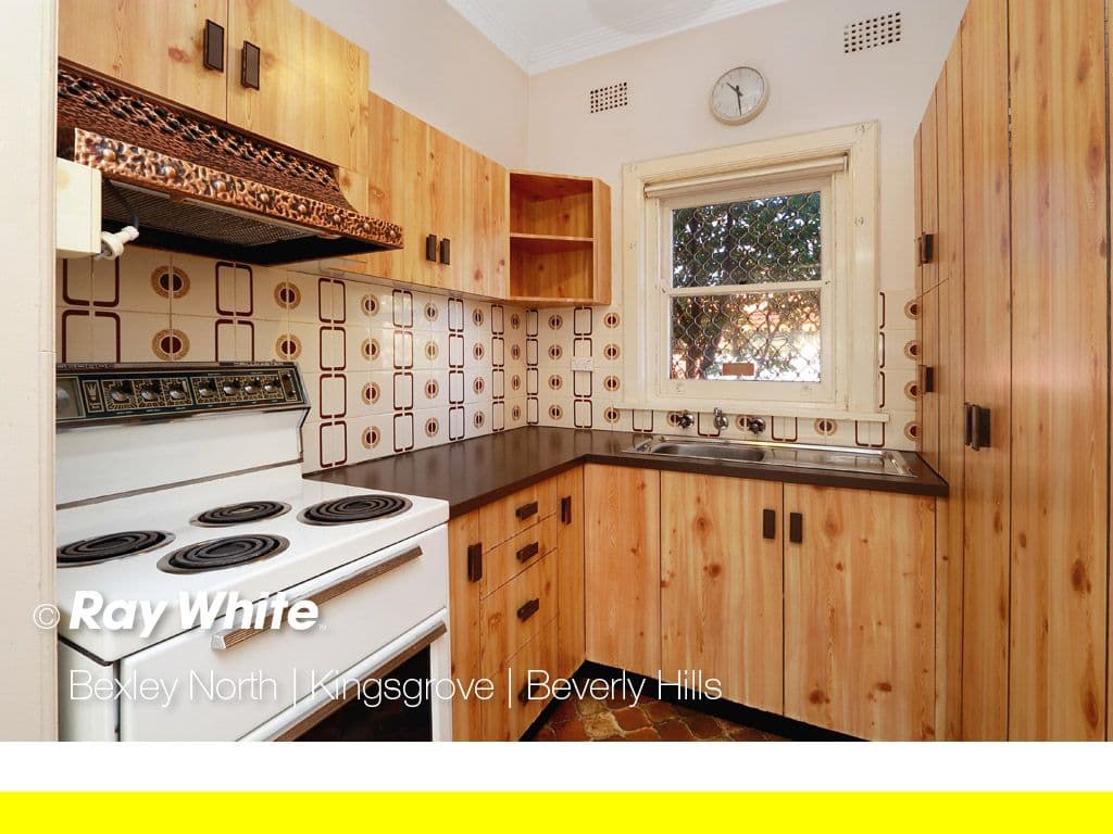 2 Warrawee Place, Beverly Hills - Thumbnail 3