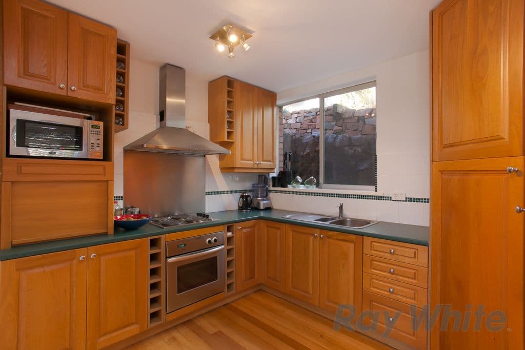 18 Hillview Crescent, THE HILL NSW 2300, The Hill - Thumbnail 6
