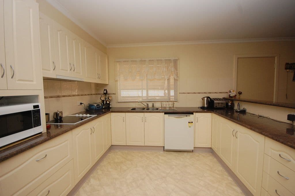 8 Wilson Street, Nericon - Thumbnail 2