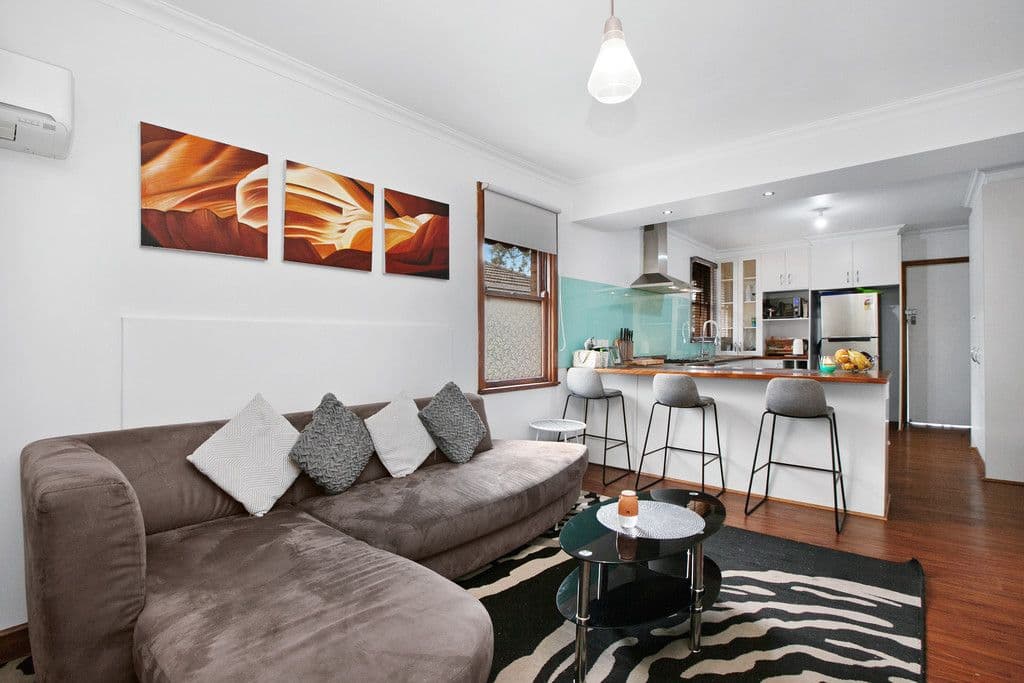 82 Winter Crescent, Reservoir VIC 3073, Reservoir - Thumbnail 4