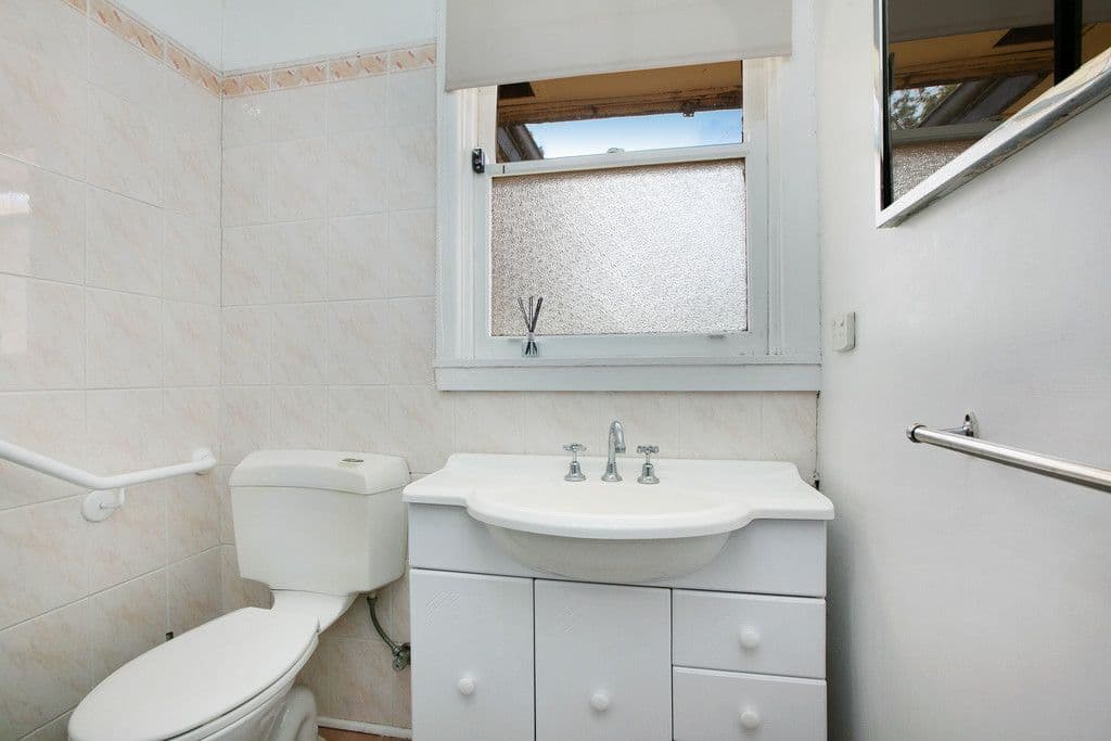 82 Winter Crescent, Reservoir VIC 3073, Reservoir - Thumbnail 8