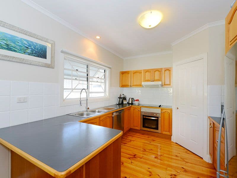 99 Kingsbury Street, NORMAN PARK QLD 4170, Norman Park - Thumbnail 5