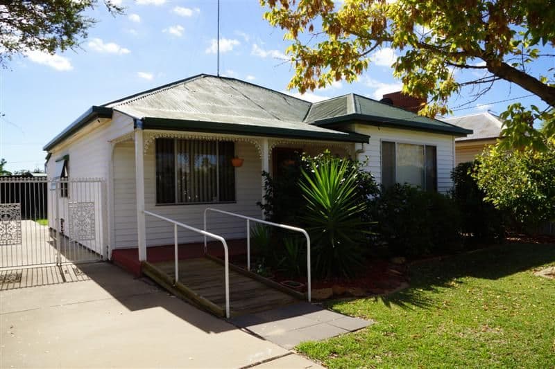 4 Frith Street, Dubbo NSW 2830, Dubbo - Image 1