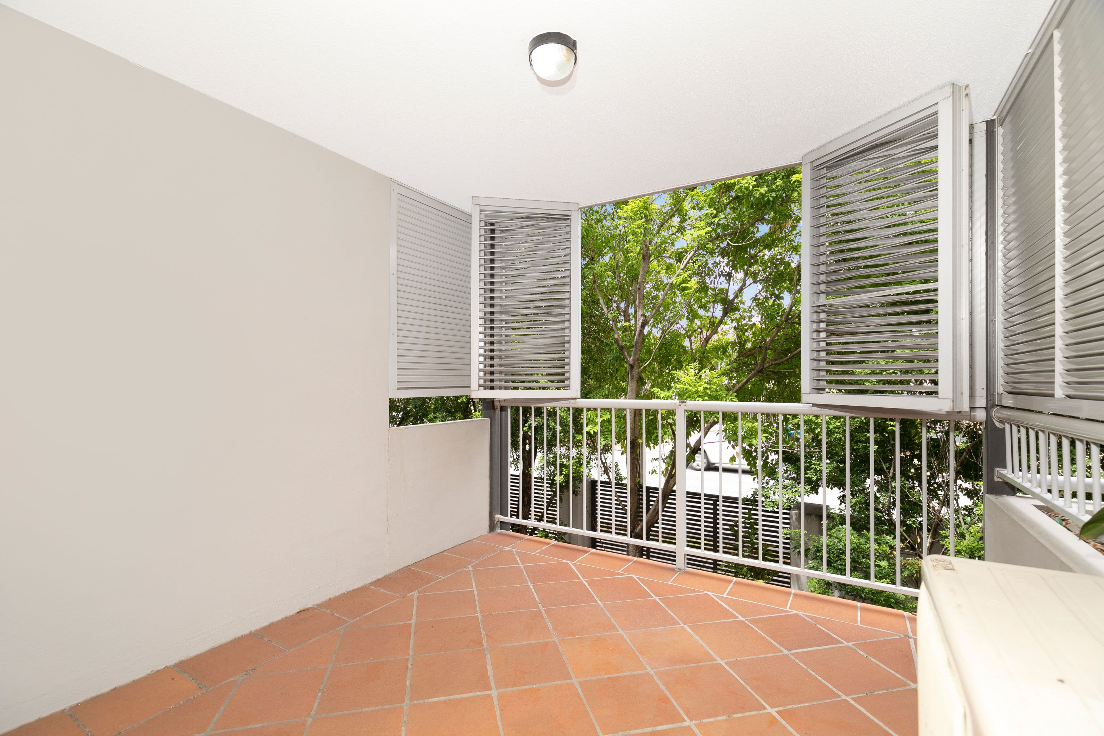 106 Linton Street, Kangaroo Point QLD 4169, Kangaroo Point - Thumbnail 4