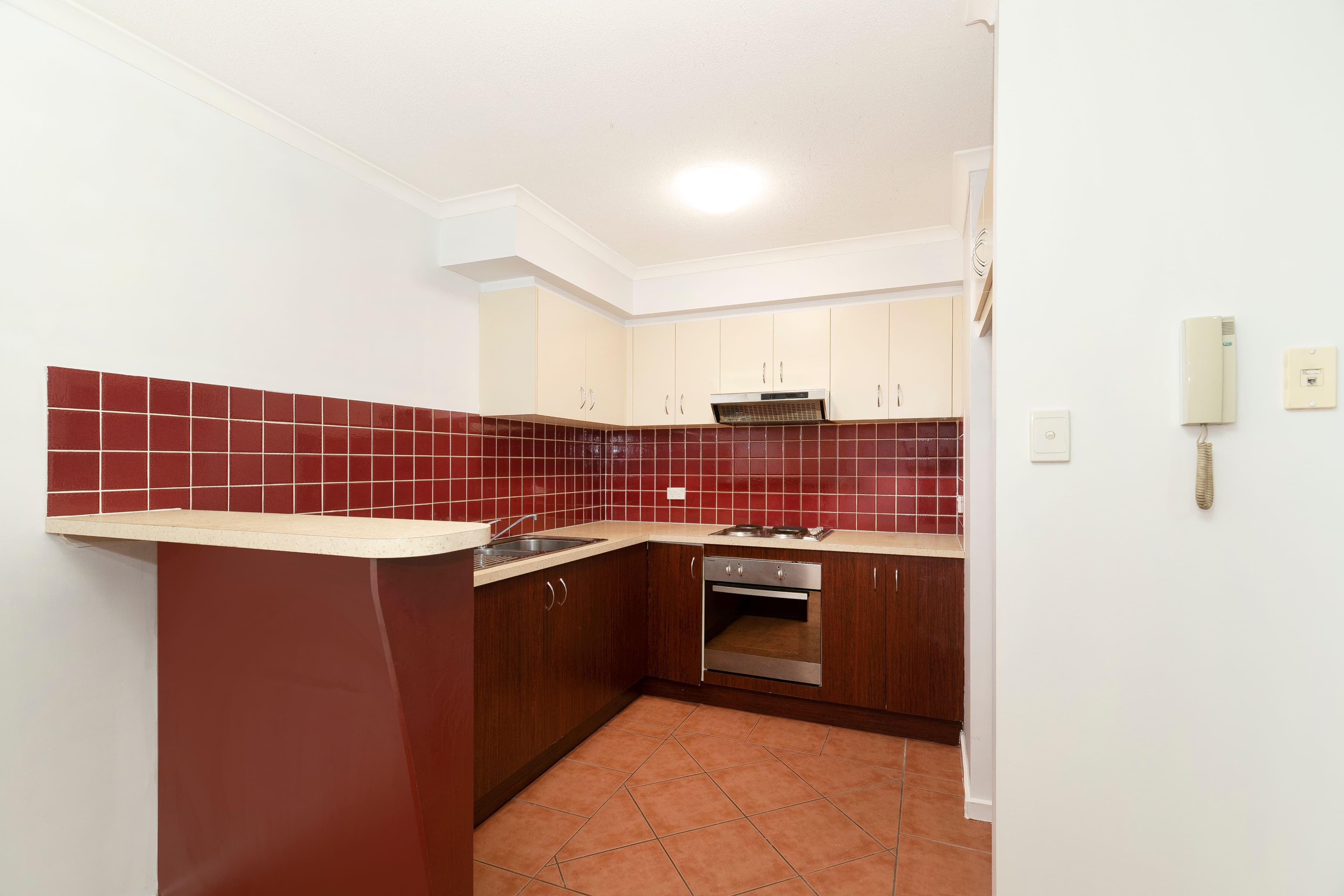 106 Linton Street, Kangaroo Point QLD 4169, Kangaroo Point - Thumbnail 5