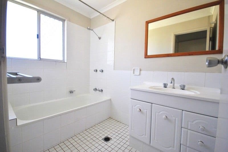 9 Geelong Court, EAGLEBY QLD 4207, Eagleby - Thumbnail 4