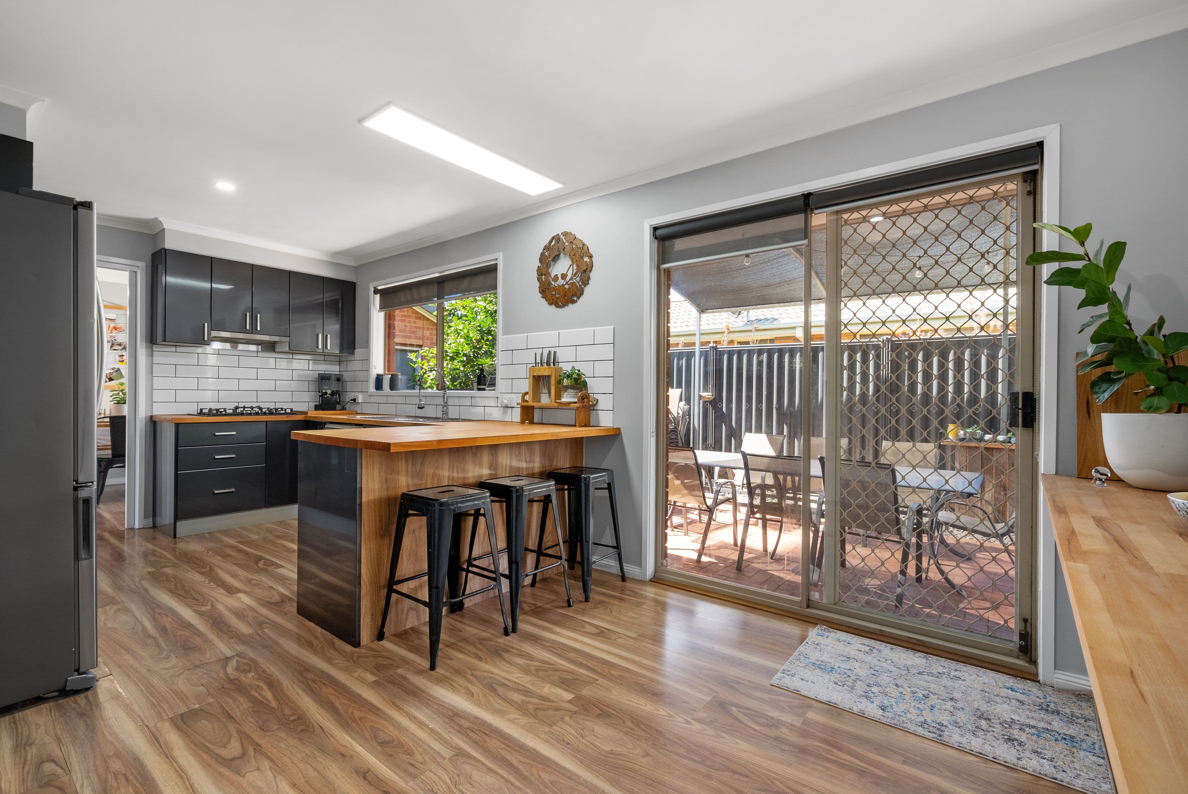 5 Somerton Court, Darley VIC 3340, Darley - Thumbnail 4