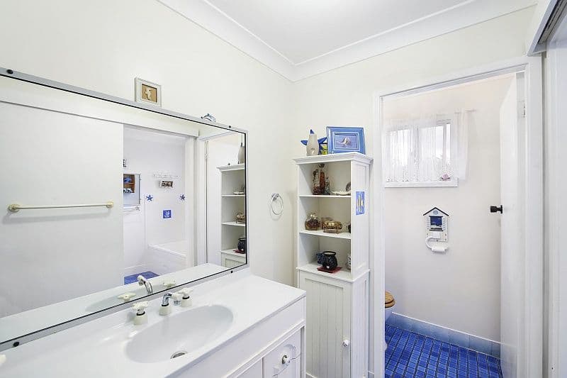 69 Henry Parkes Drive, Berkeley Vale NSW 2261, Berkeley Vale - Thumbnail 7