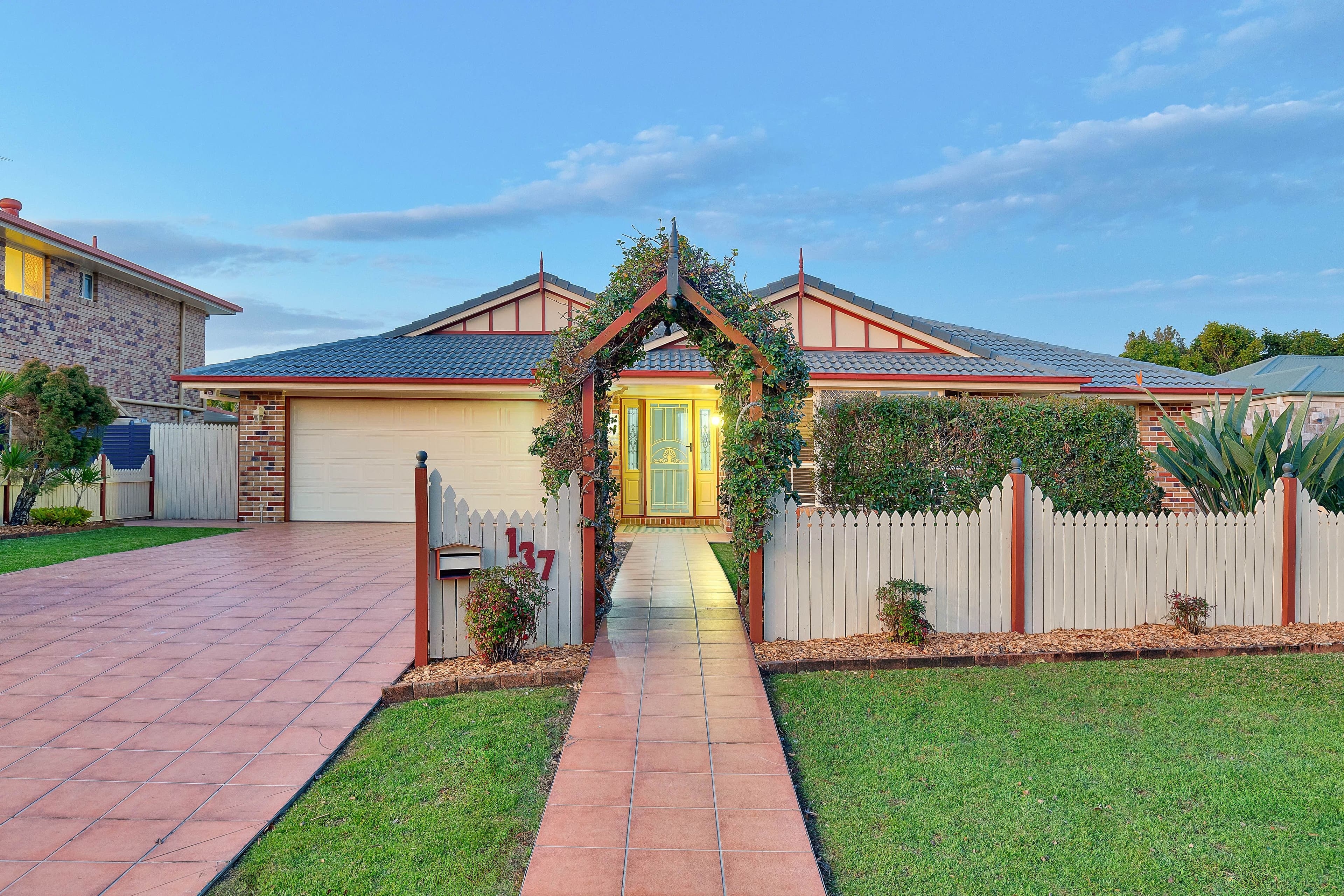 137 Ulinga Crescent, Parkinson QLD 4115, Parkinson - Image 1