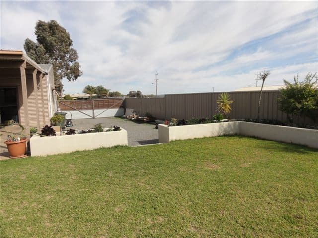 394 Brookfield Avenue, BROKEN HILL NSW 2880, Broken Hill - Thumbnail 6