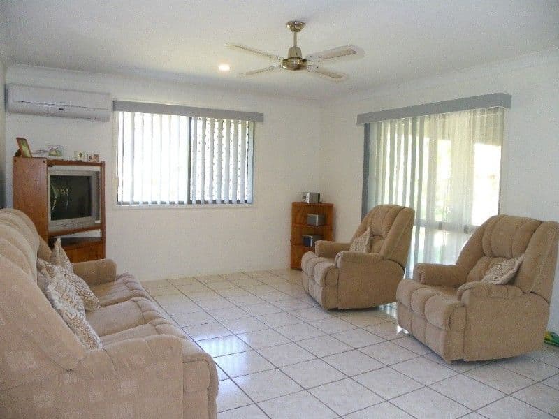 42 Gladewood Drive, DAISY HILL QLD 4127, Daisy Hill - Thumbnail 3