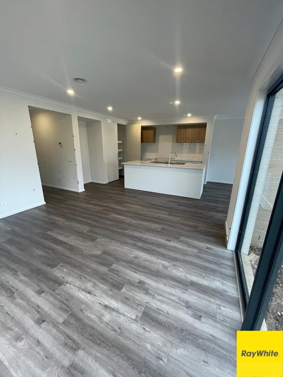 69 Ornament Avenue, Tarneit VIC 3029, Tarneit - Thumbnail 4