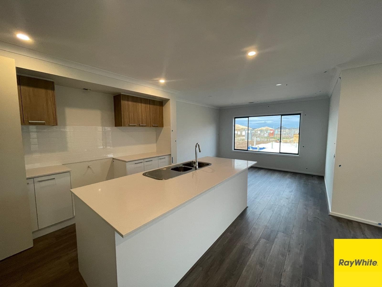 69 Ornament Avenue, Tarneit VIC 3029, Tarneit - Thumbnail 5