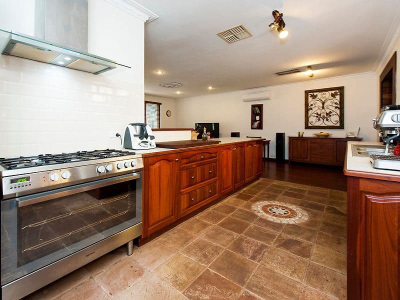 70 Heath Road, Kalamunda WA 6076, Kalamunda - Thumbnail 6