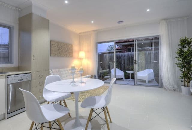 155 Rathcown Road, RESERVOIR VIC 3073, Reservoir - Thumbnail 2