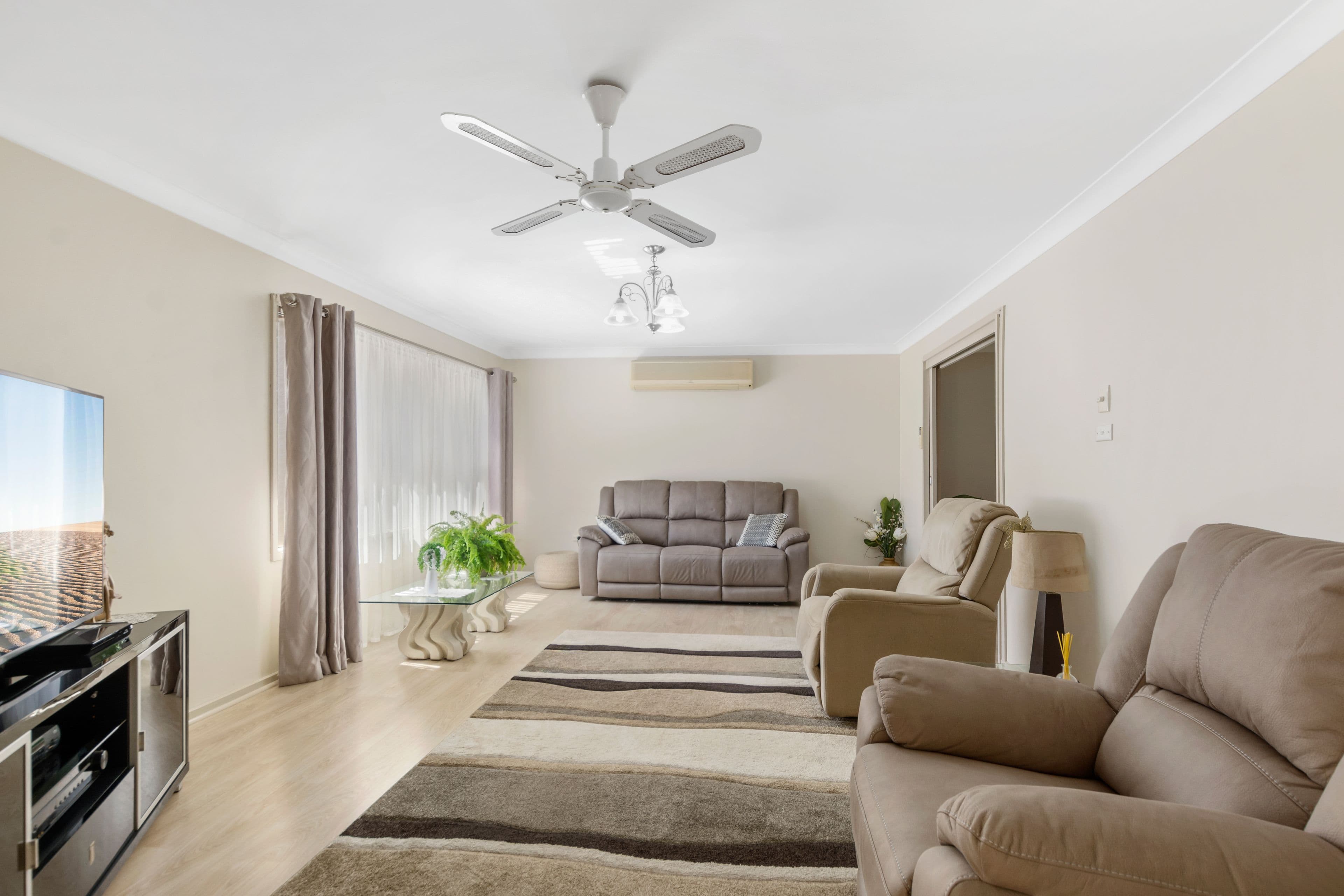 37 Fairloch Avenue, Farmborough Heights NSW 2526, Farmborough Heights - Thumbnail 2