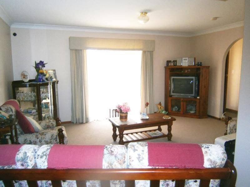 9 Inala Place, COOTAMUNDRA NSW 2590, Cootamundra - Thumbnail 3