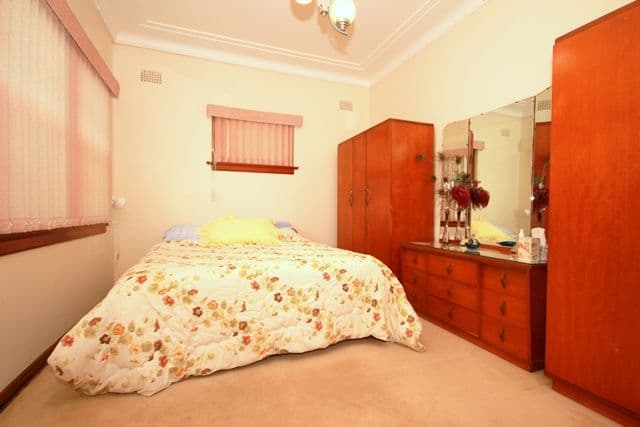 1 Cooeyana Parade, MOUNT LEWIS NSW 2190, Mount Lewis - Thumbnail 7