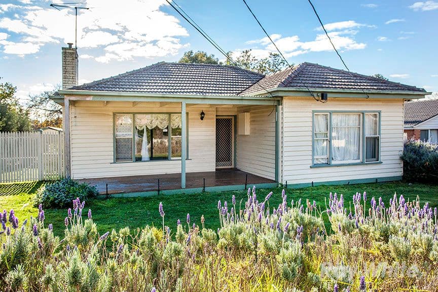 19 Farleigh Avenue, Burwood VIC 3125, Burwood - Image 1
