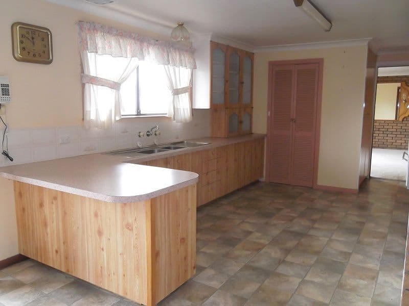 32 Comerford Street, Cowra - Thumbnail 3