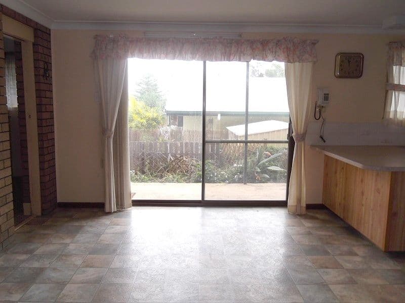 32 Comerford Street, Cowra - Thumbnail 4