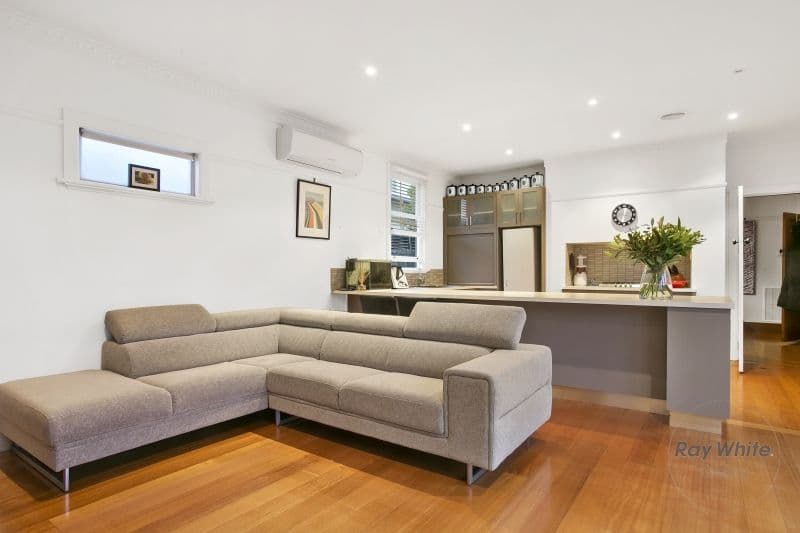25 Girton Crescent, Manifold Heights VIC 3218, Manifold Heights - Thumbnail 4