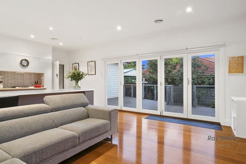 25 Girton Crescent, Manifold Heights VIC 3218, Manifold Heights - Thumbnail 5
