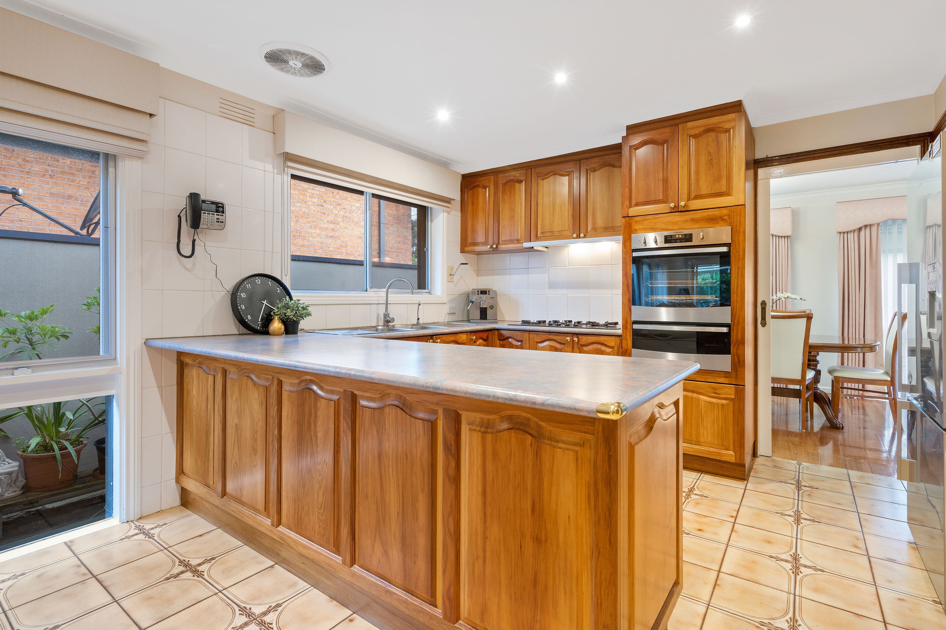 24 Oxley Avenue, Bundoora VIC 3083, Bundoora - Thumbnail 2