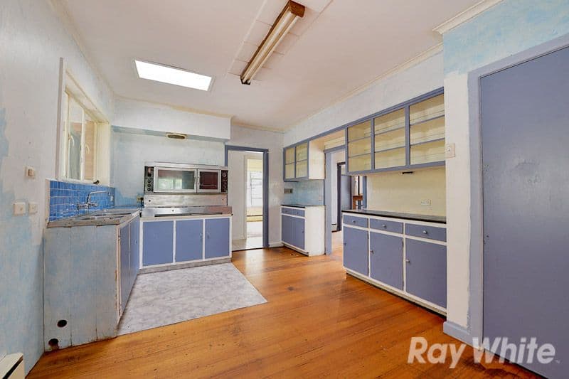 111 Scoresby Road, Bayswater VIC 3153, Bayswater - Thumbnail 3