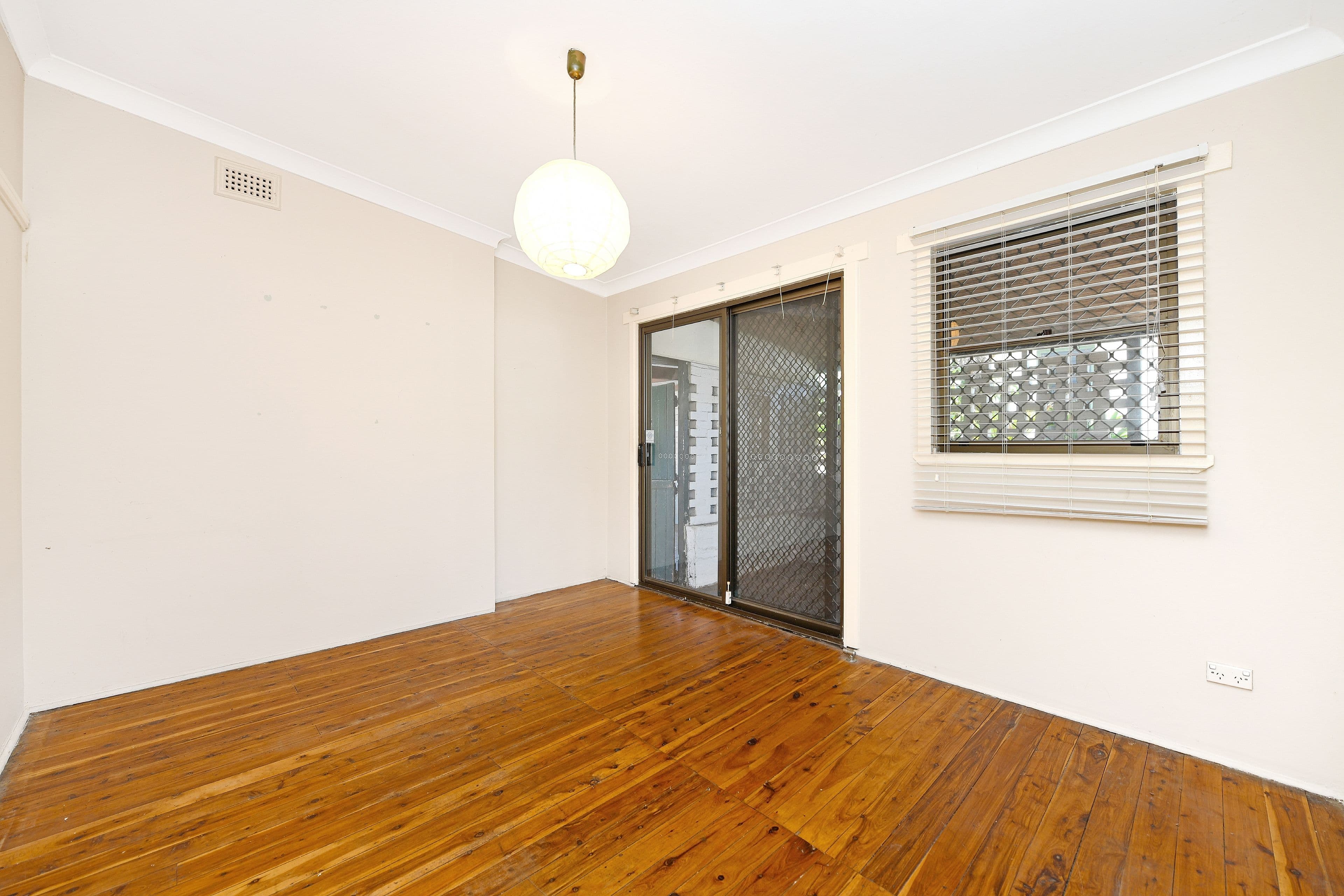 100 Vernon Avenue, Eastlakes NSW 2018, Eastlakes - Thumbnail 5