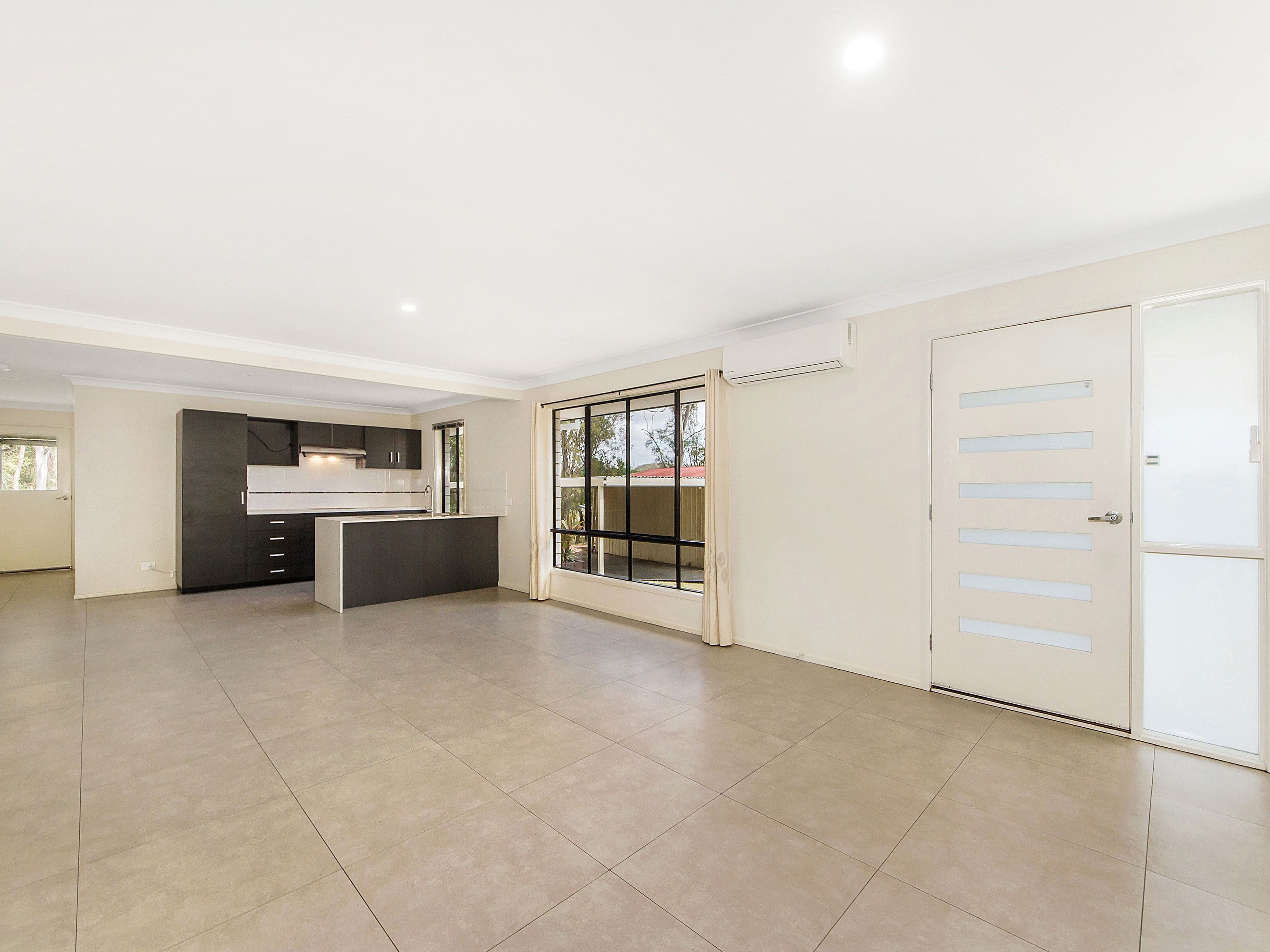 117 Michigan Drive, Oxenford QLD 4210, Oxenford - Thumbnail 5