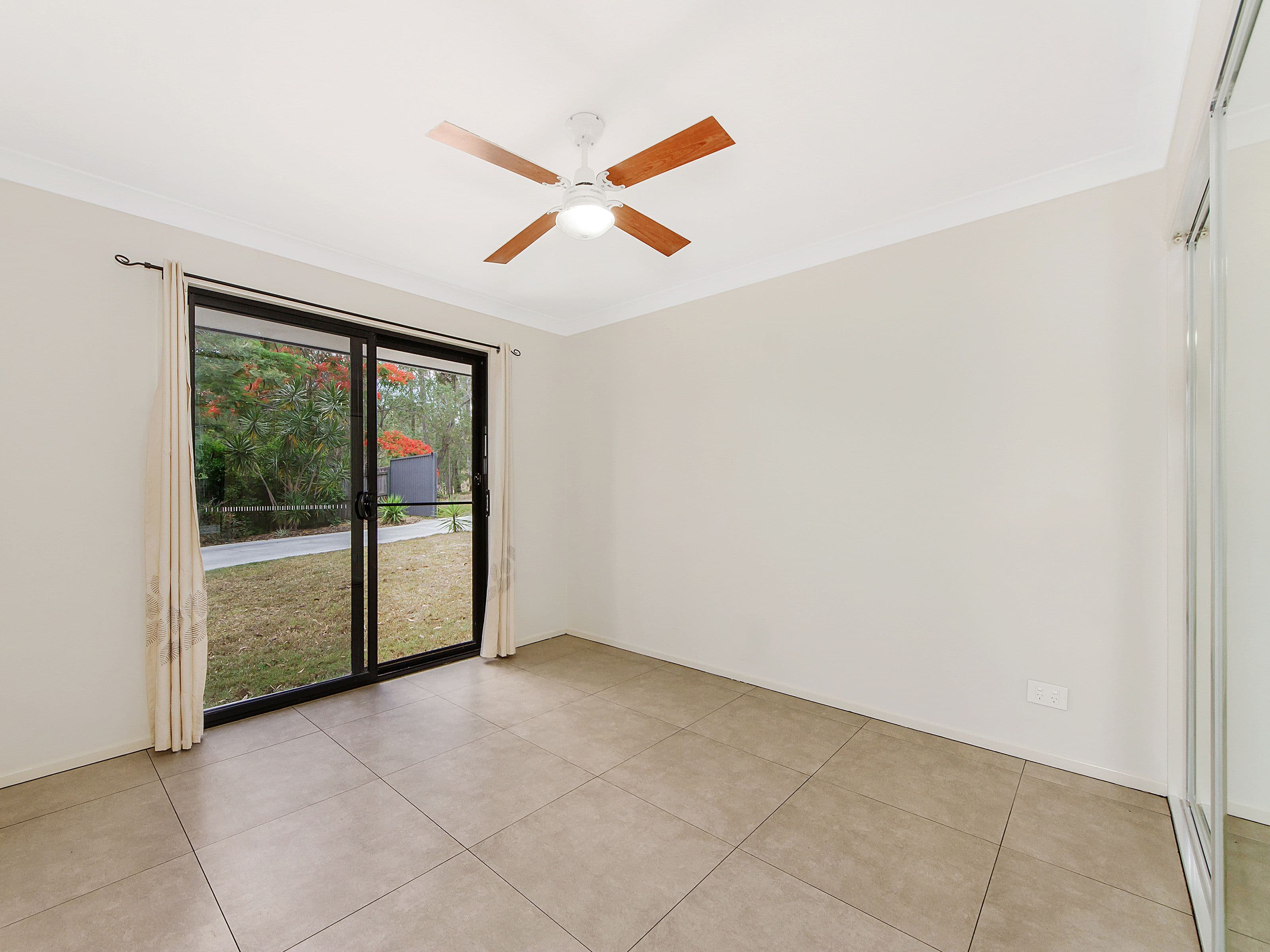 117 Michigan Drive, Oxenford QLD 4210, Oxenford - Thumbnail 7