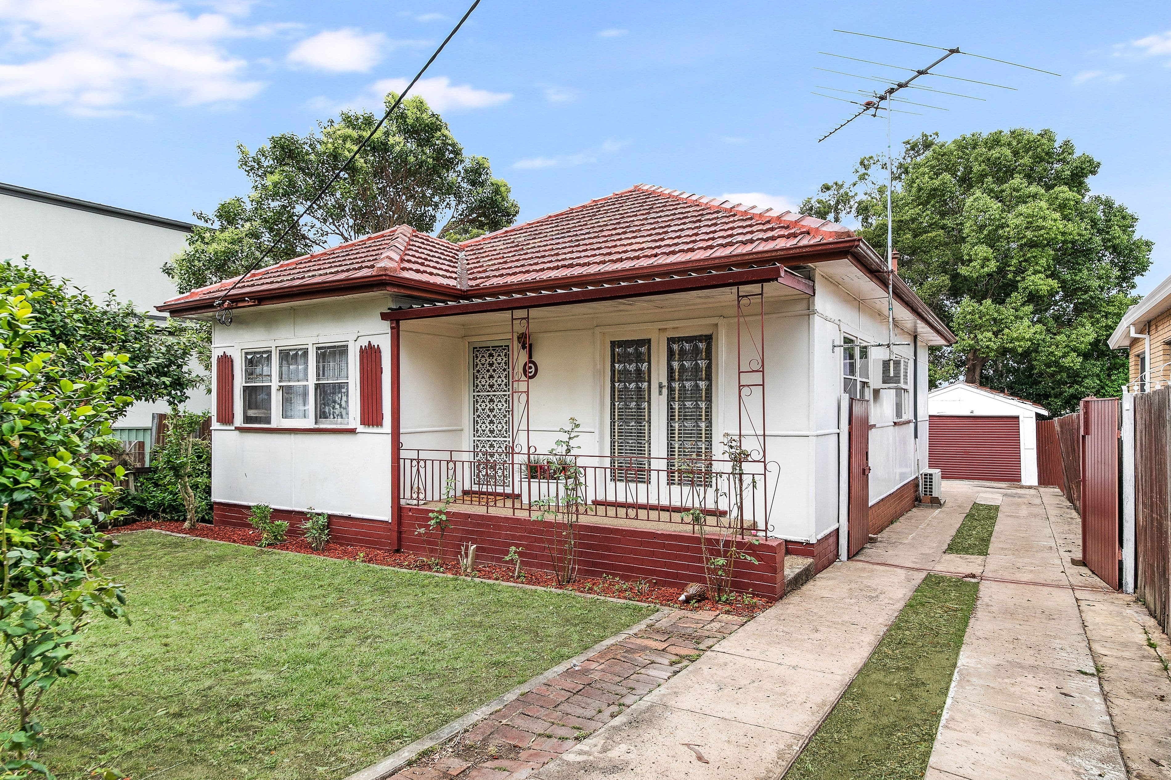 9 Lithgow Avenue, Yagoona NSW 2199, Yagoona - Image 1
