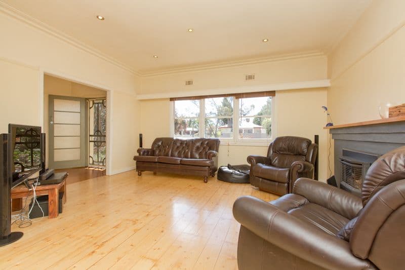 10 Floral Avenue, MILDURA VIC 3500, Mildura - Thumbnail 2