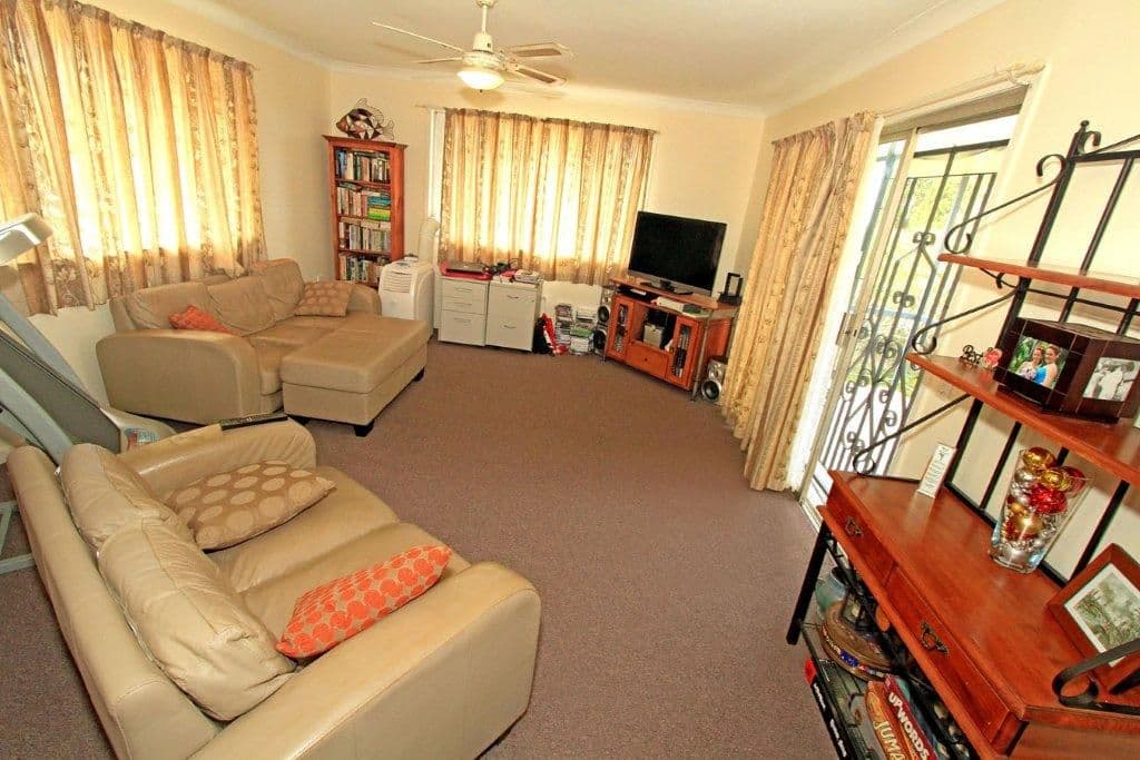 60 Brecknell Street, THE RANGE QLD 4700, The Range - Thumbnail 3