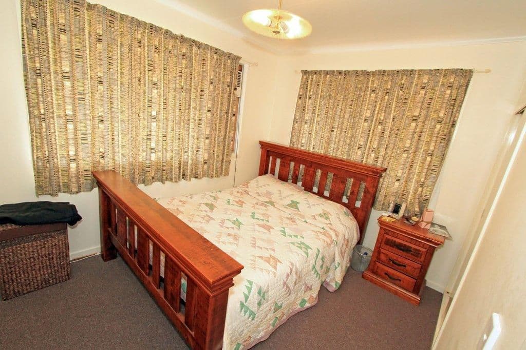 60 Brecknell Street, THE RANGE QLD 4700, The Range - Thumbnail 7