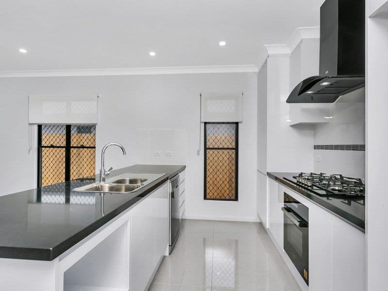 35 Ainslie Place, Smithfield QLD 4878, Smithfield - Thumbnail 2