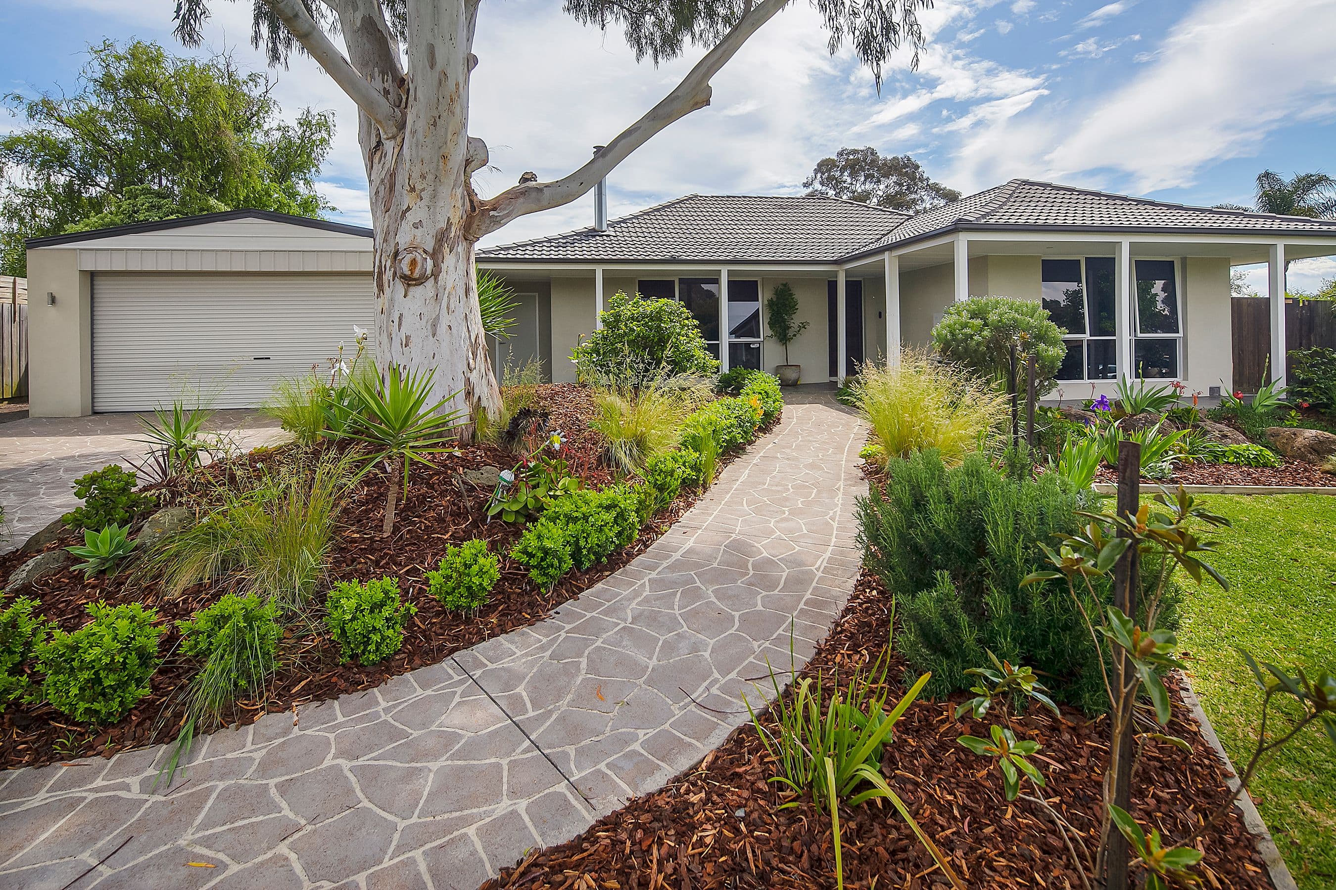 17 Yarralumla Drive, Langwarrin VIC 3910, Langwarrin - Thumbnail 2