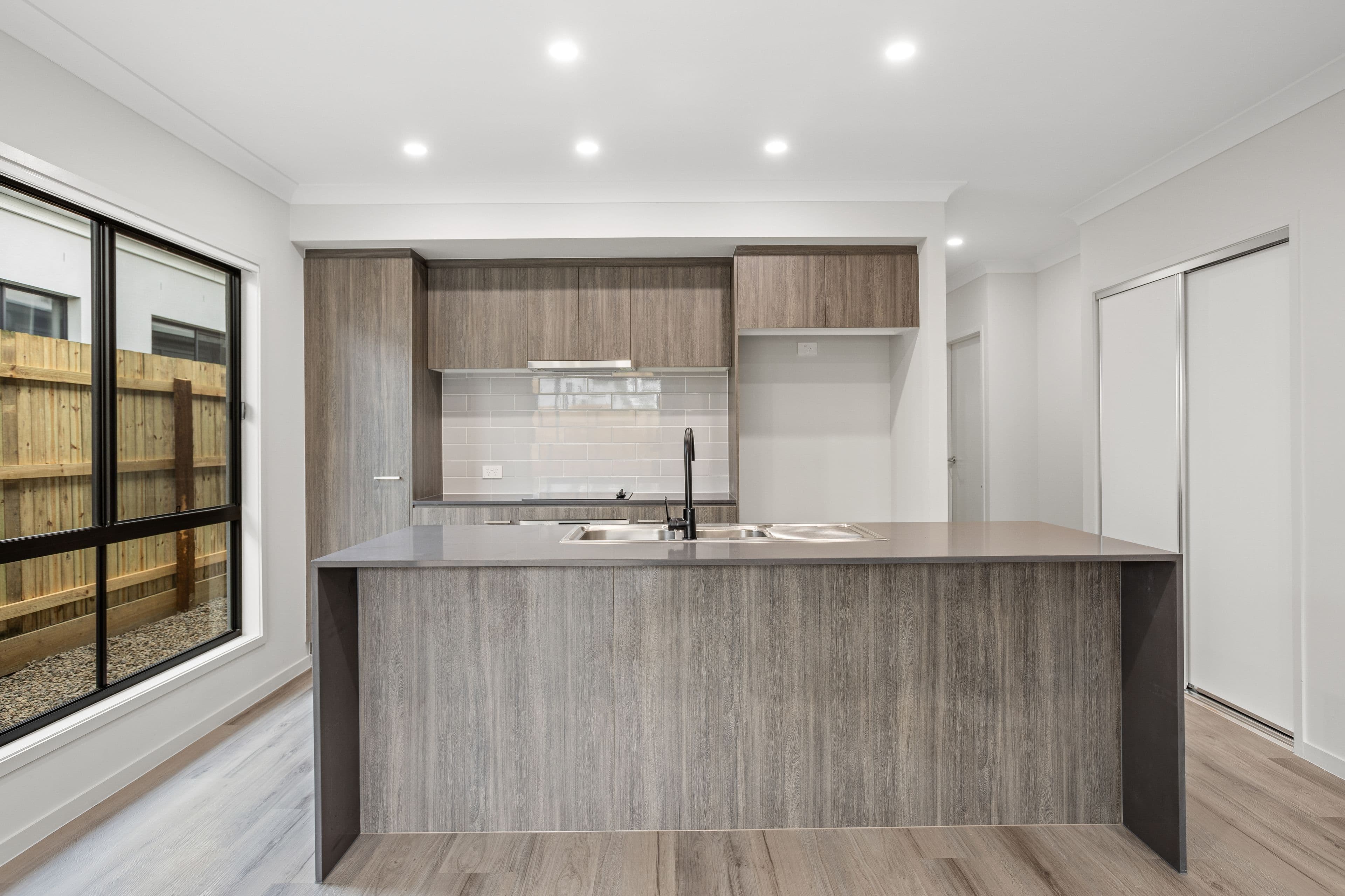 17 Barratt Drive, Greenbank QLD 4124, Greenbank - Thumbnail 4