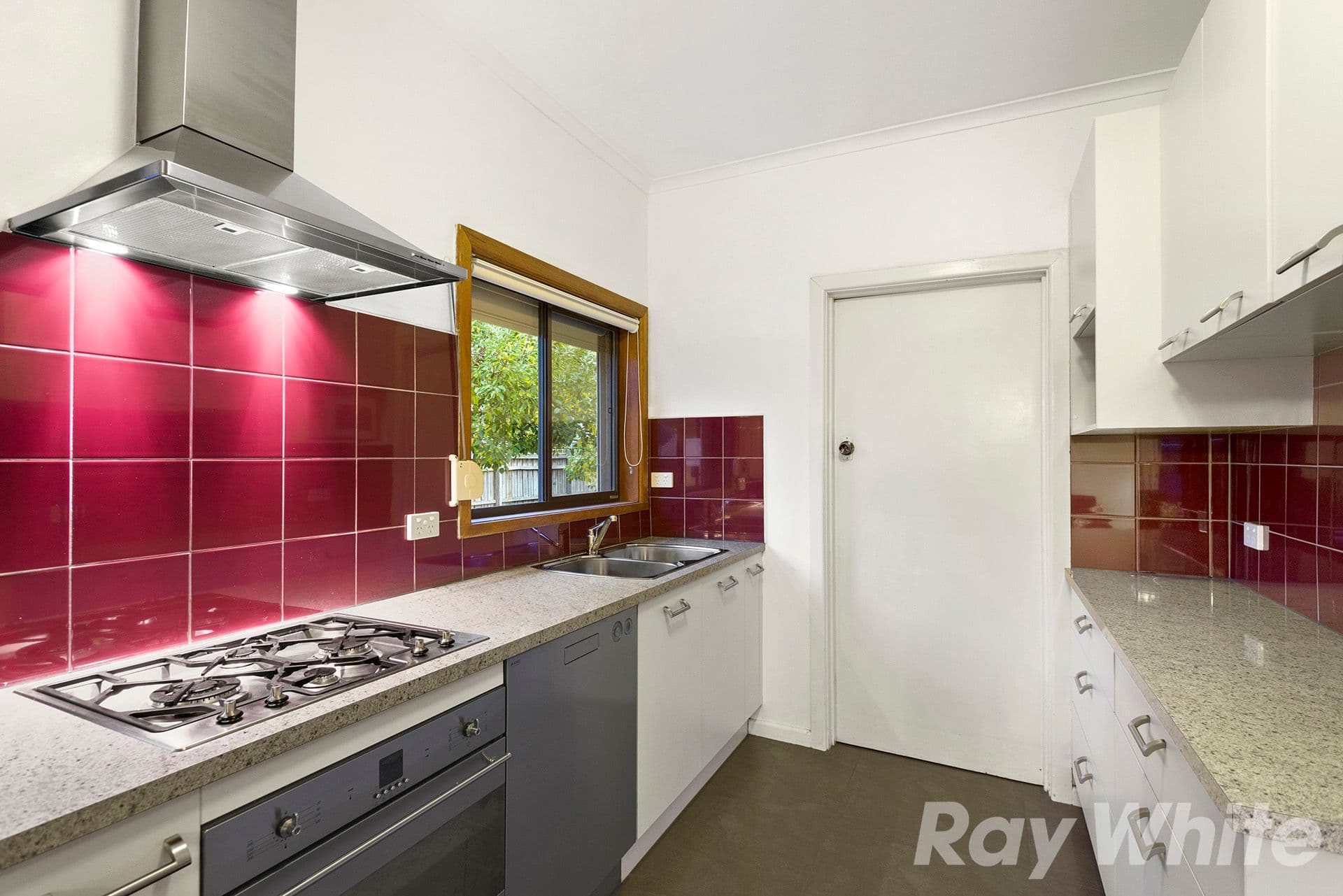 5 Susan Court, Cheltenham VIC 3192, Cheltenham - Thumbnail 3